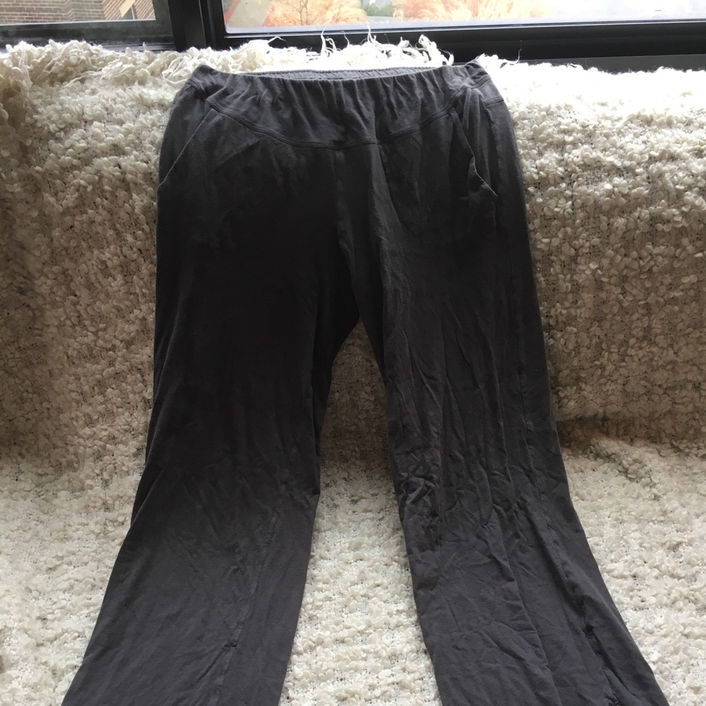 Lunya lounge pants.